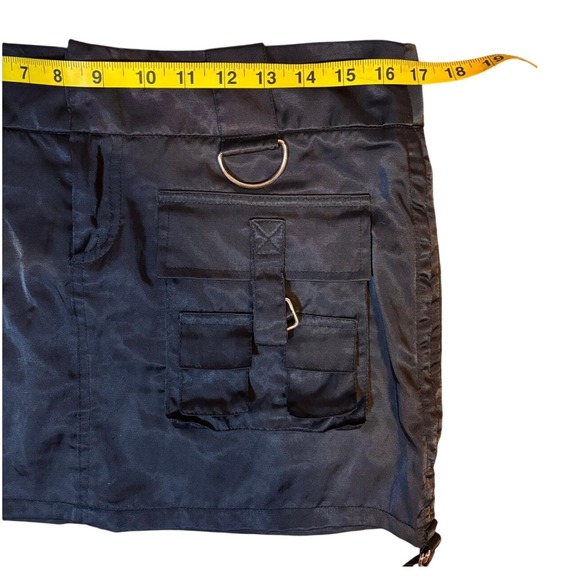 Weathervane Cargo Mini Skirt Womens 9 Black Excellent Y2K Utility D-Ring Pockets - Picture 9 of 9